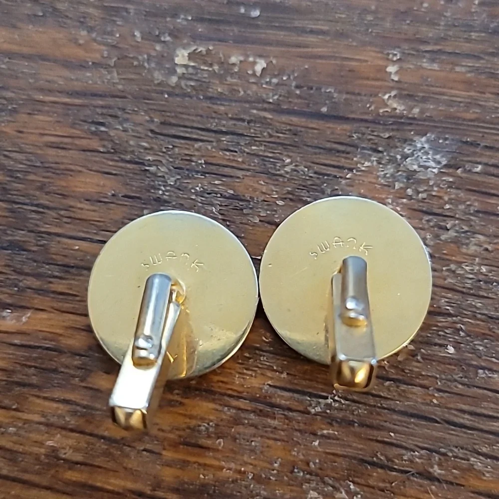 Vintage Swank Mother of Pearl Round button goldtone Cufflinks